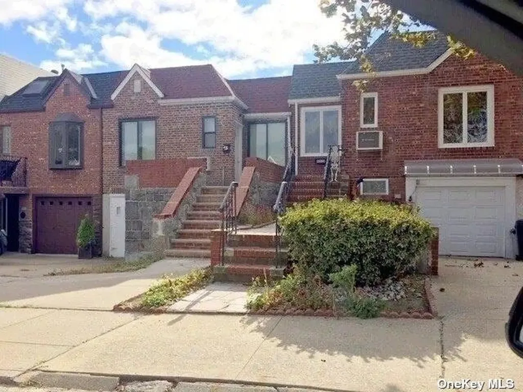 68-12 60th Road Maspeth NY 11378