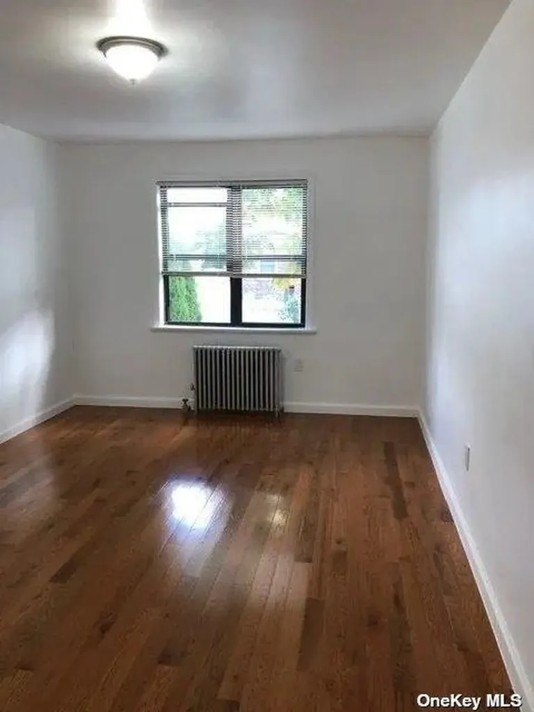 68-12 60th Road Maspeth NY 11378