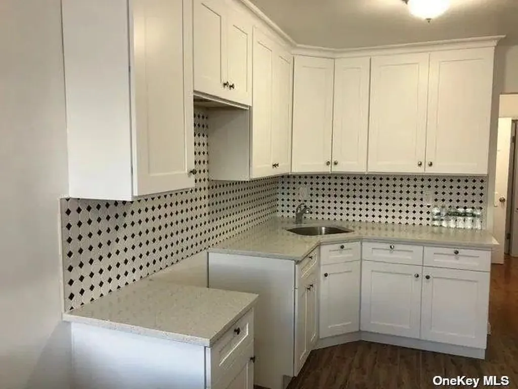 68-12 60th Road Maspeth NY 11378