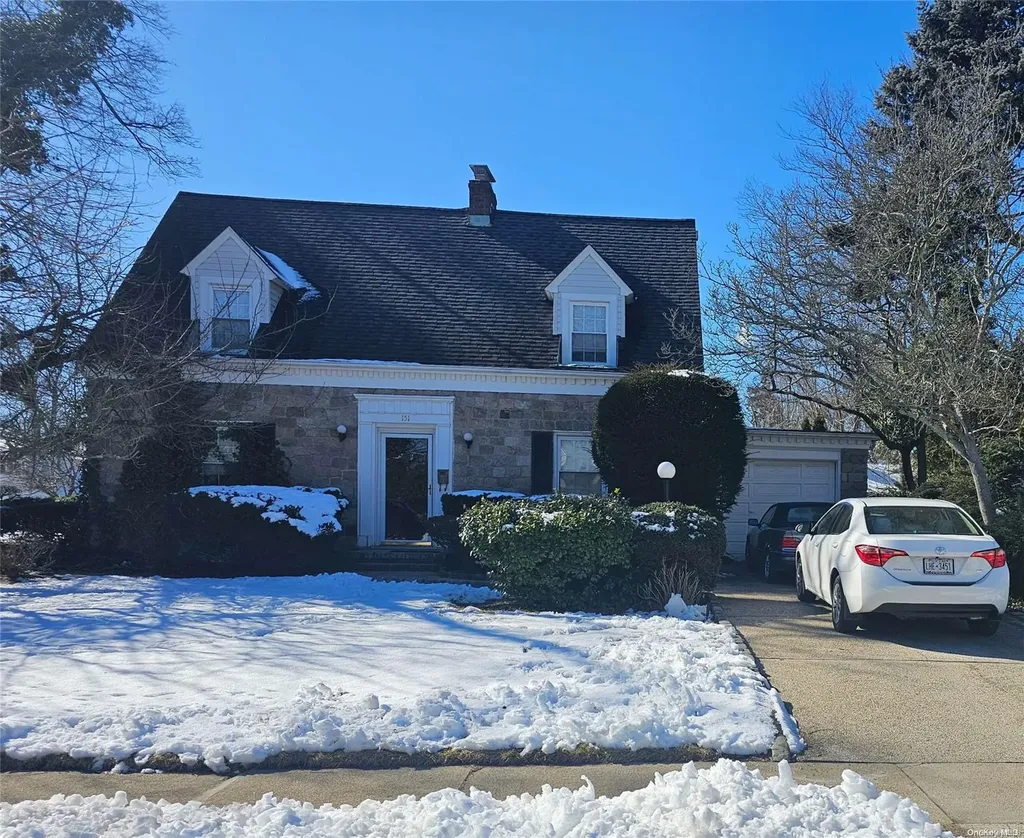 151 New York Avenue Freeport NY 11520