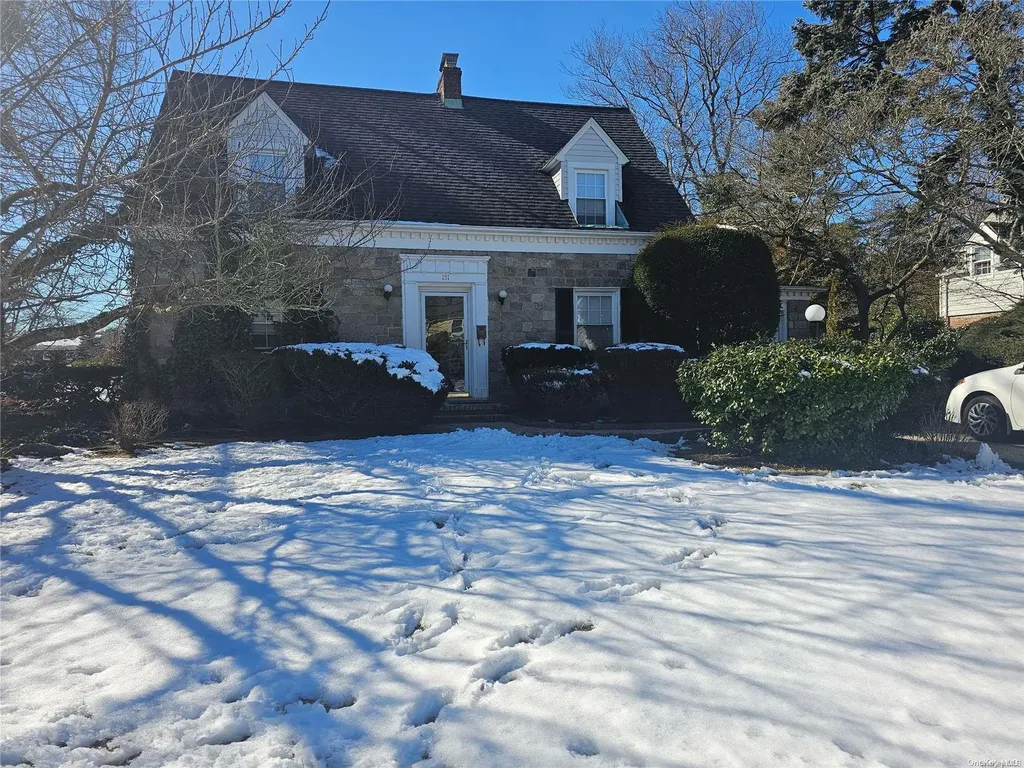 151 New York Avenue Freeport NY 11520