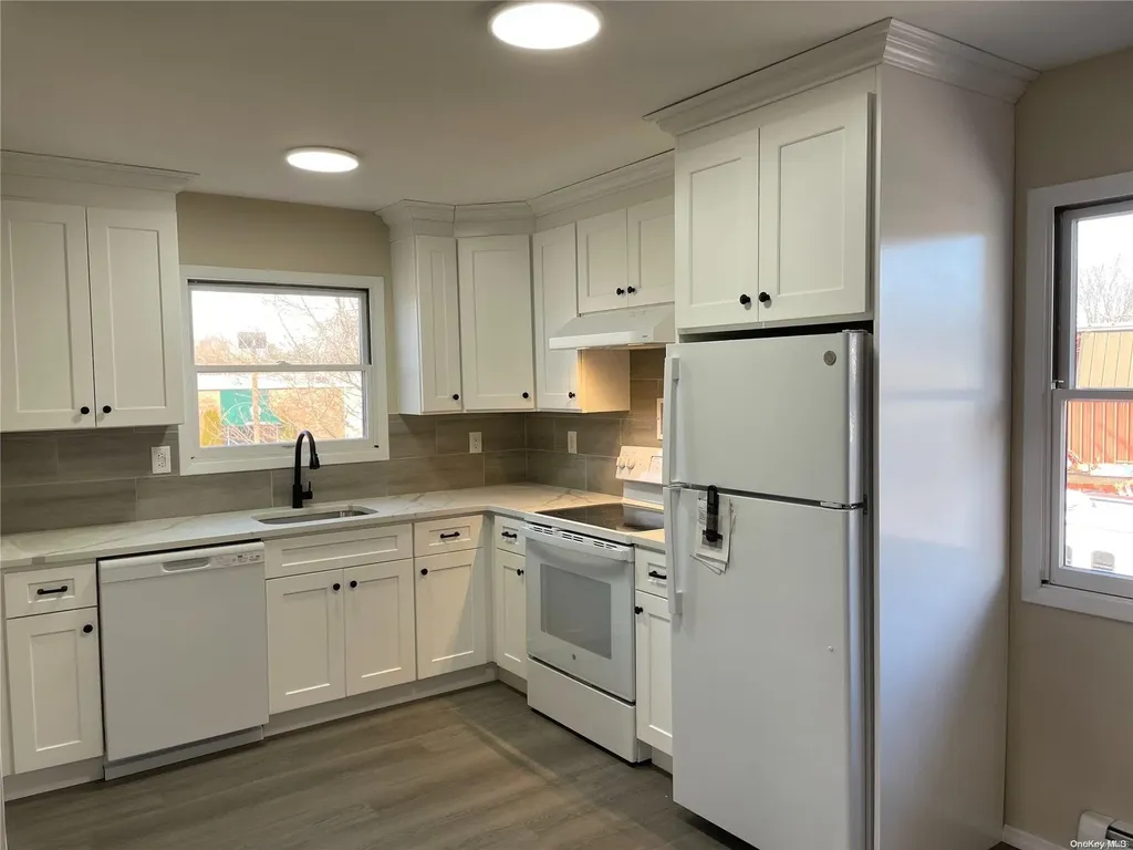 7 Locust Avenue Babylon NY 11702