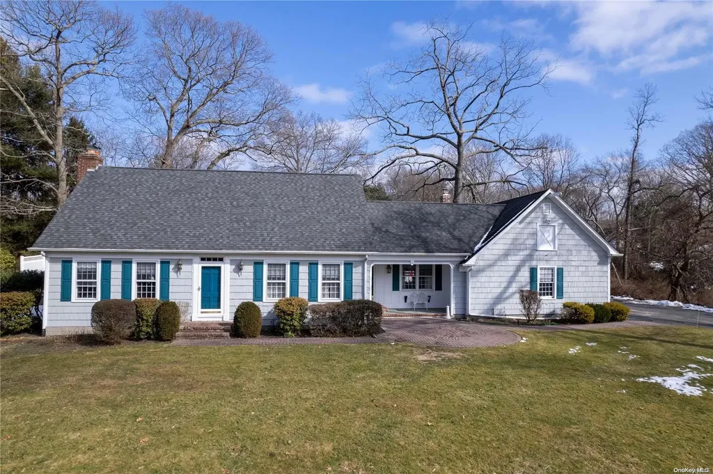 7 Levon Lane Miller Place NY 11764