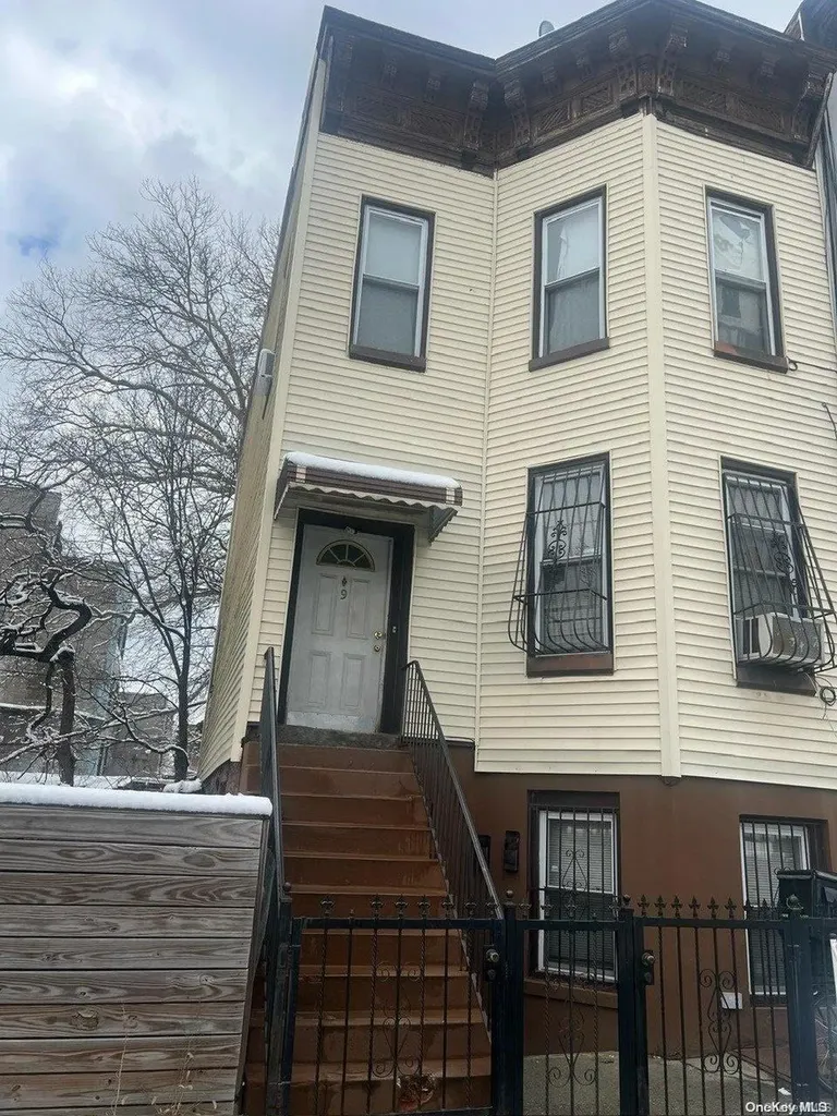 9 Kane Place Brooklyn NY 11233