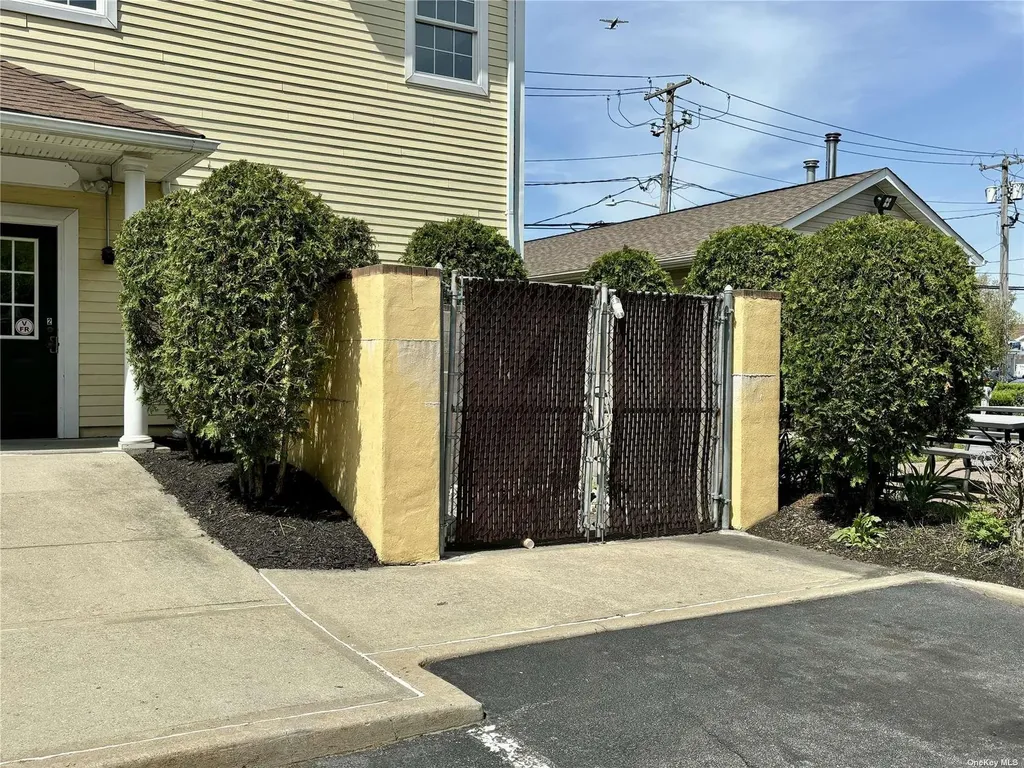 910 Montauk Highway Shirley NY 11967