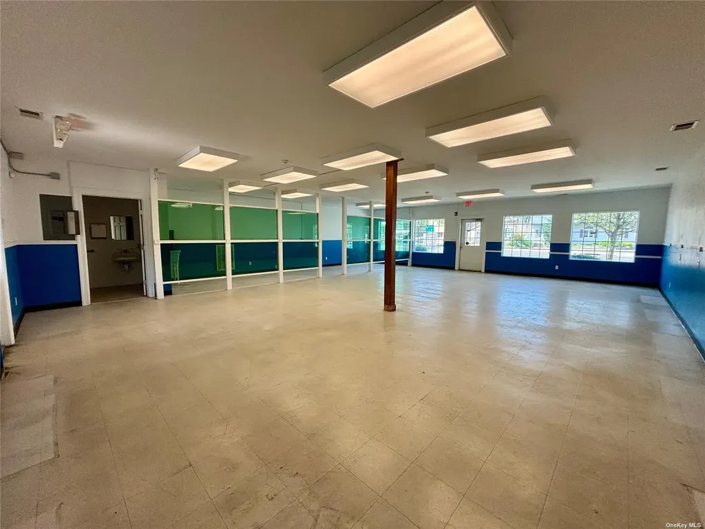 910 Montauk Highway Shirley NY 11967