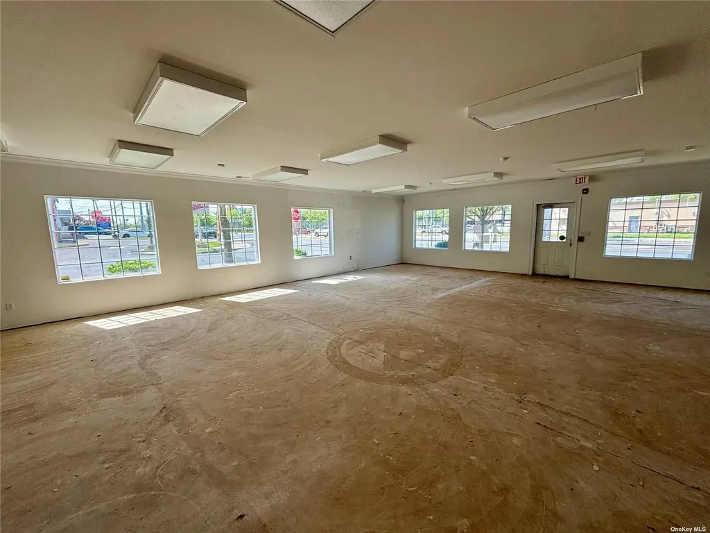 910 Montauk Highway Shirley NY 11967