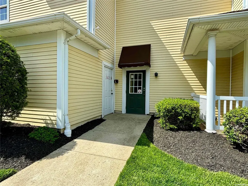 910 Montauk Highway Shirley NY 11967