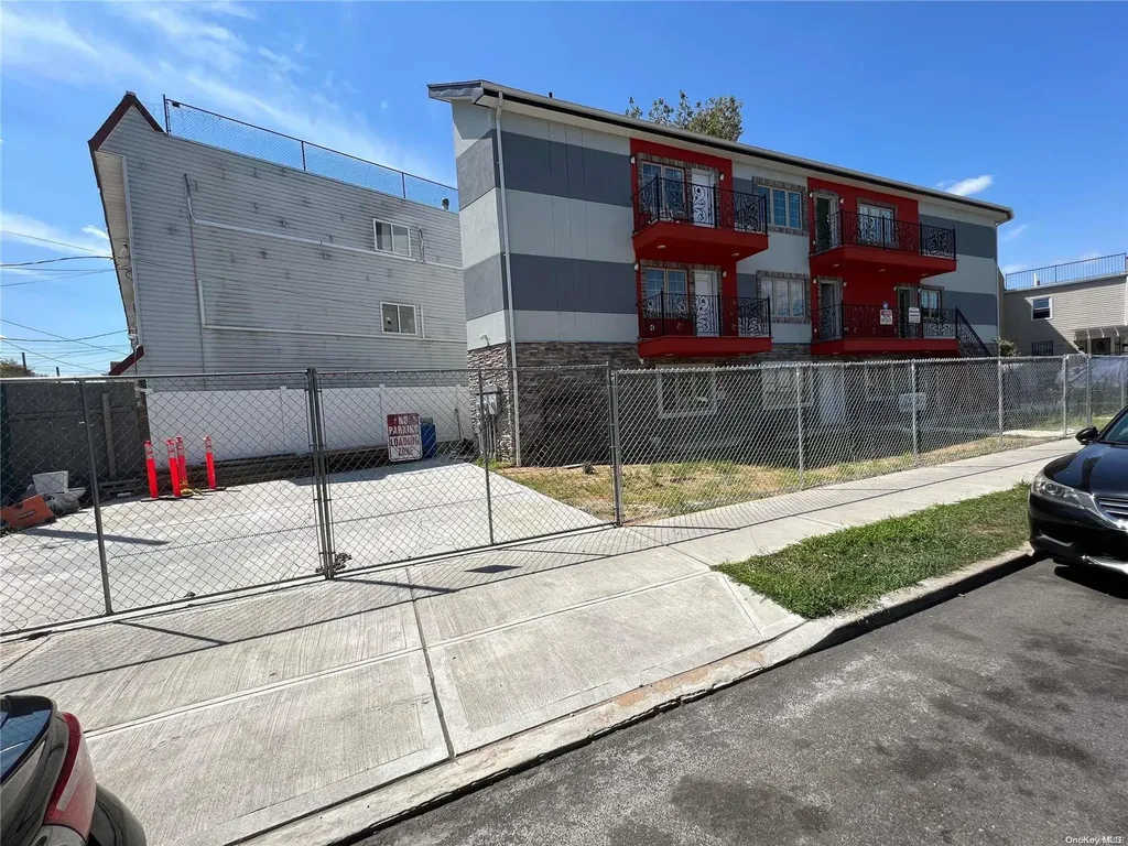 968 Dumont Avenue Brooklyn NY 11208