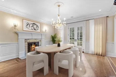 136 I U Willets Road Old Westbury NY 11568