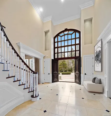 136 I U Willets Road Old Westbury NY 11568