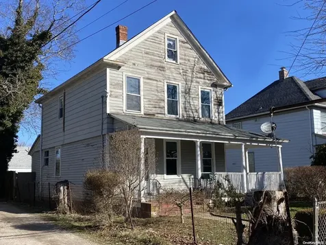 506 Madison Avenue Greenport NY 11944