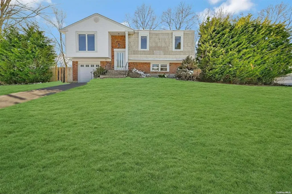 140 N Summit Avenue Patchogue NY 11772