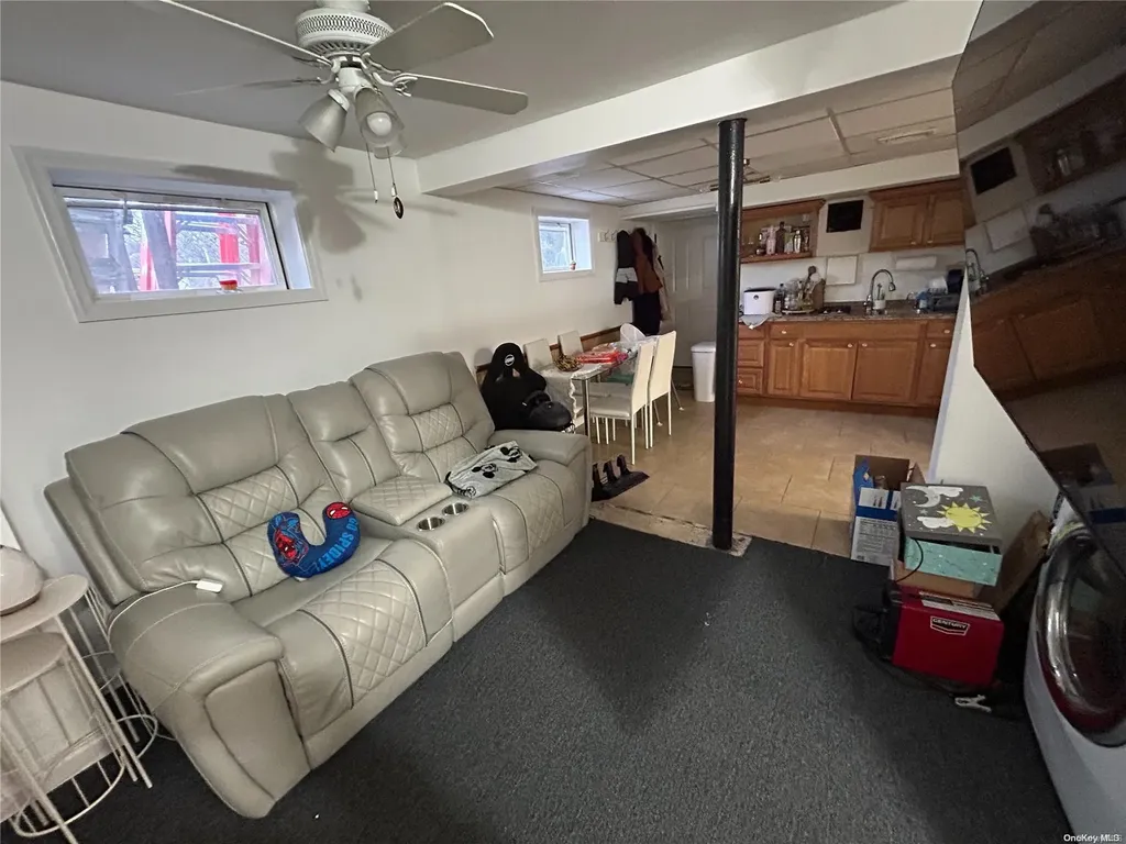 265 Broadway Huntington Station NY 11746