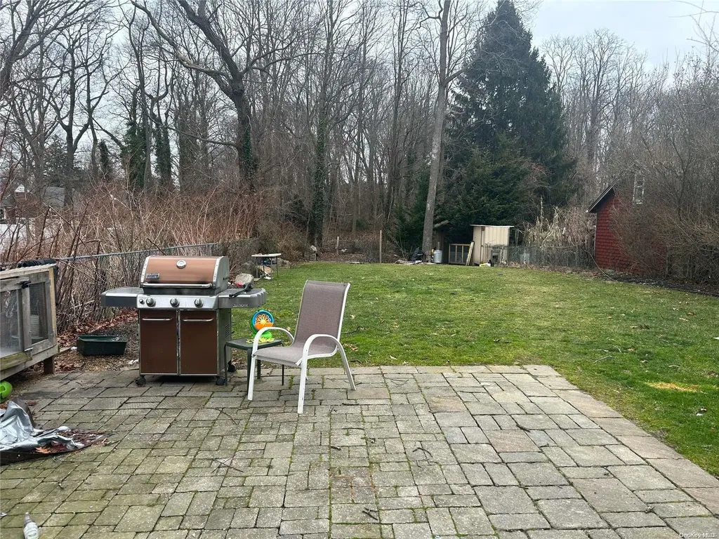 265 Broadway Huntington Station NY 11746