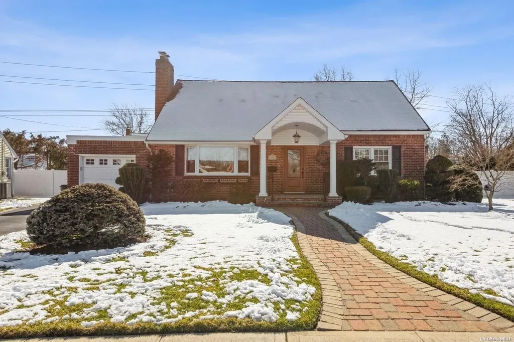 3488 Surele Road Wantagh NY 11793