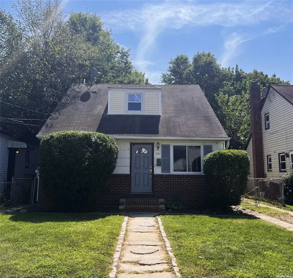 34 Homan Boulevard Hempstead NY 11550