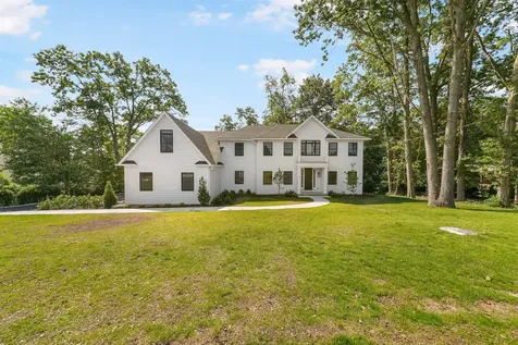 47 Laurel Lane Locust Valley NY 11560
