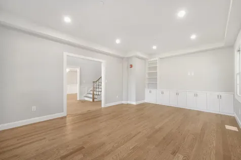 47 Laurel Lane Locust Valley NY 11560