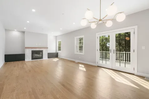 47 Laurel Lane Locust Valley NY 11560