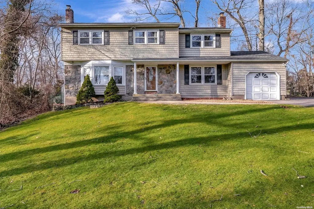 57 New Mill Road Smithtown NY 11787