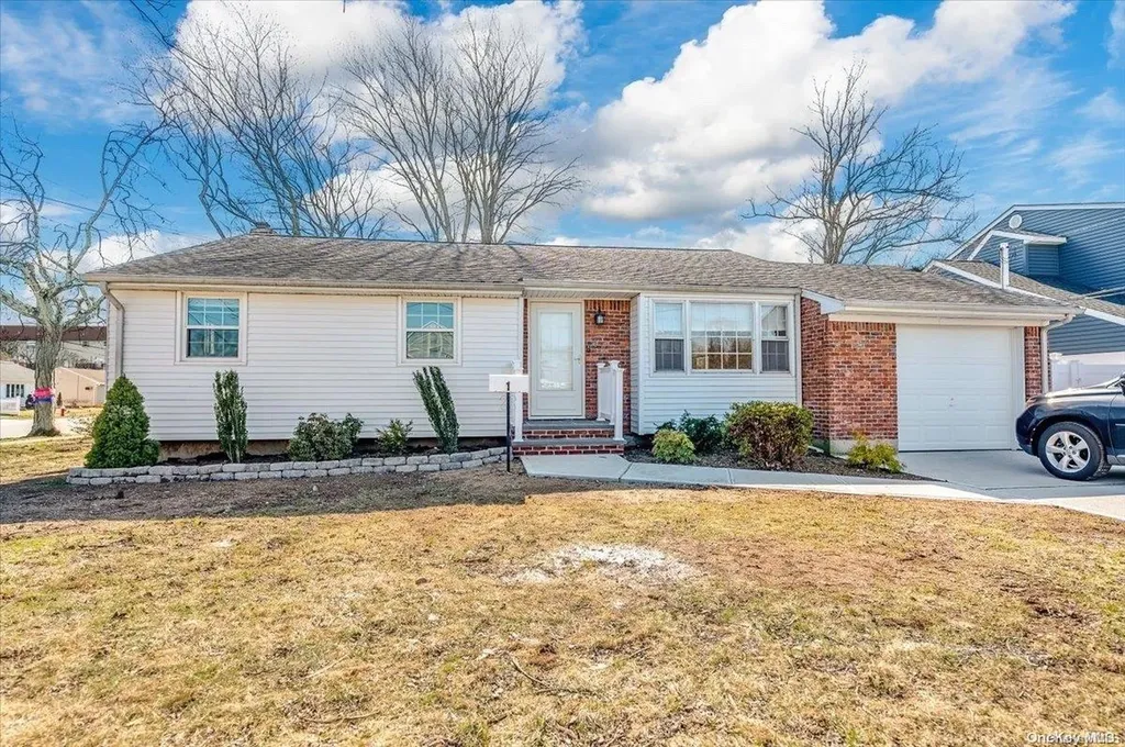 1 Greyrock Court Bethpage NY 11714