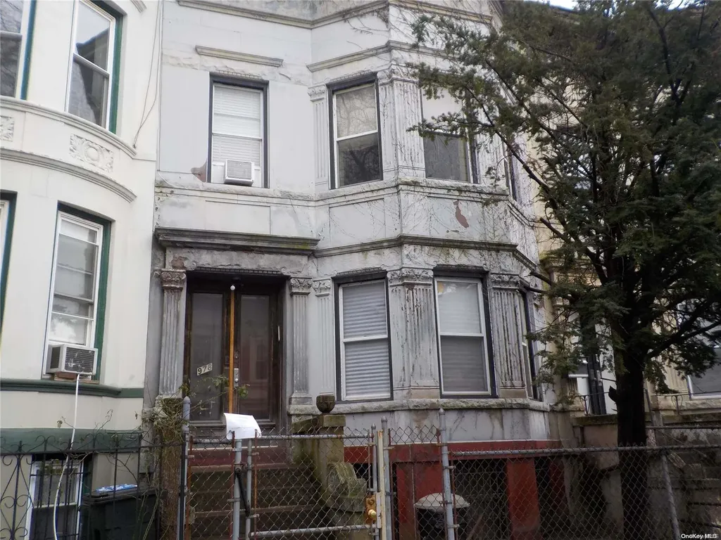 978 Lincoln Place Brooklyn NY 11213