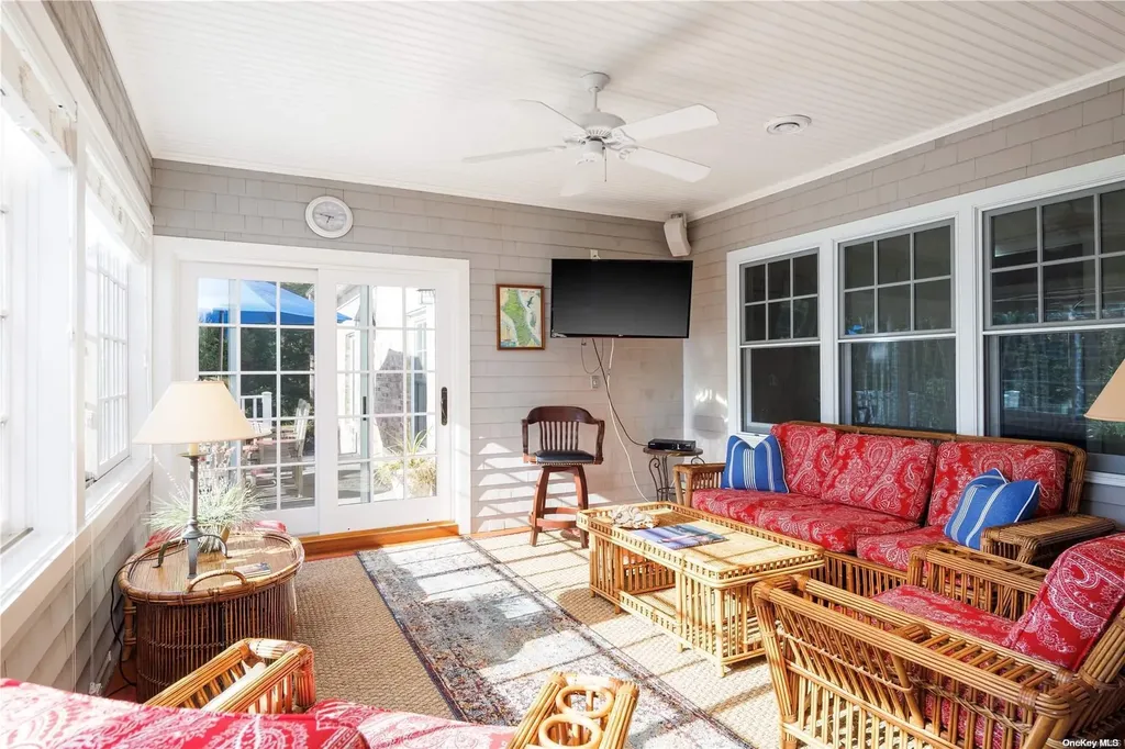 190 Jackson Landing Mattituck NY 11952