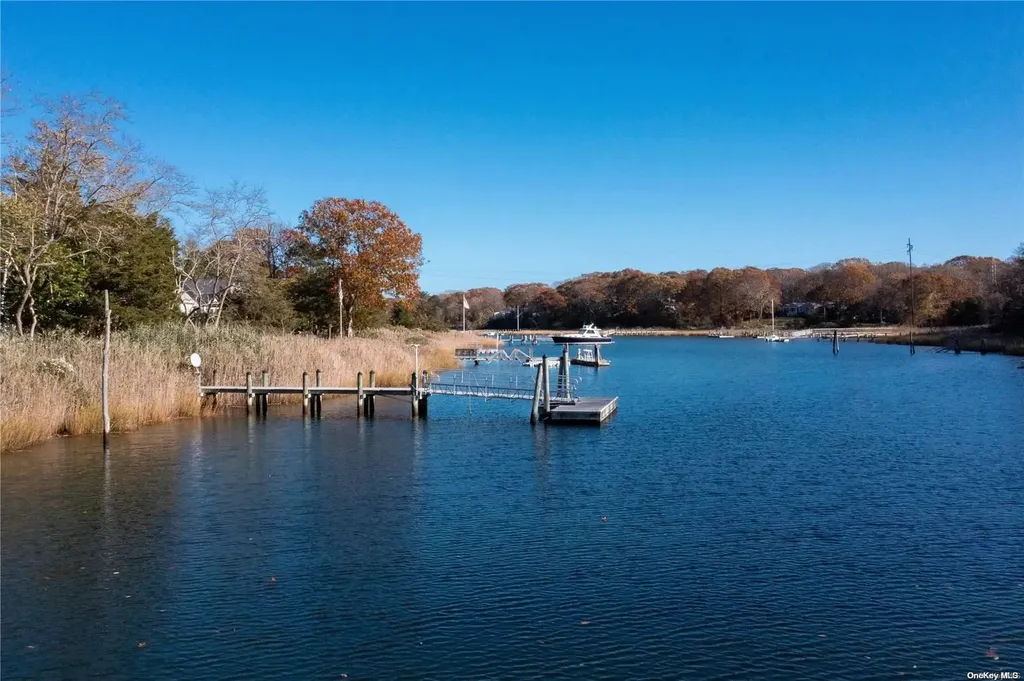 190 Jackson Landing Mattituck NY 11952
