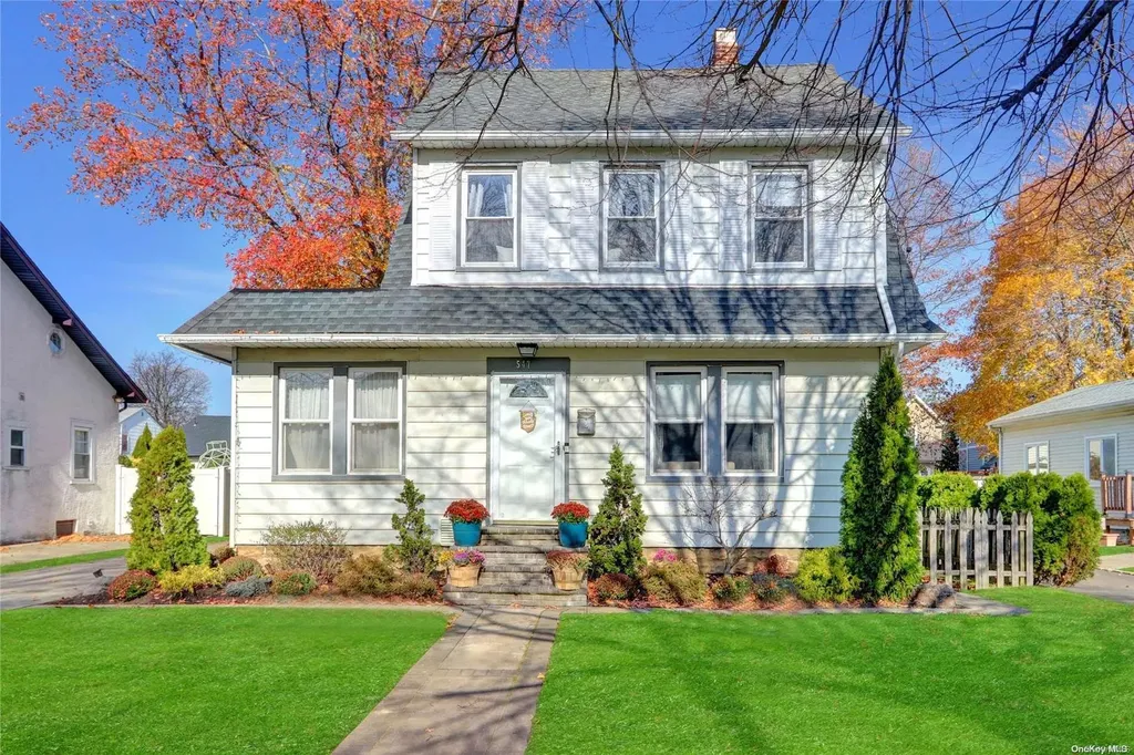 547 Fairview Avenue Baldwin NY 11510