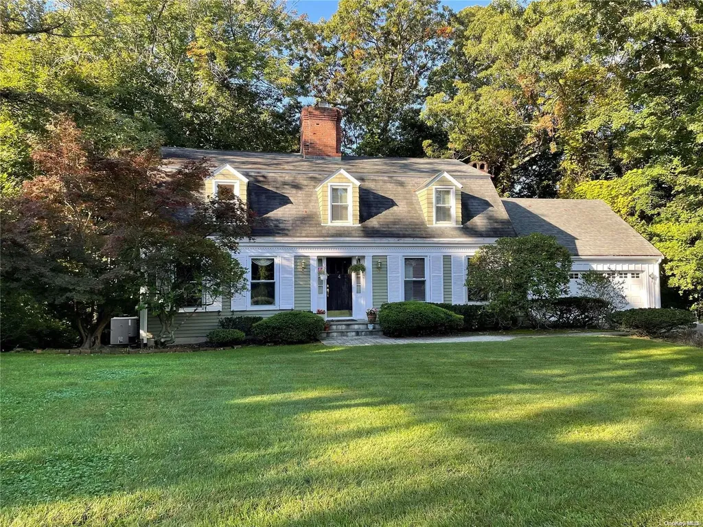 4 Milleridge Lane Smithtown NY 11787