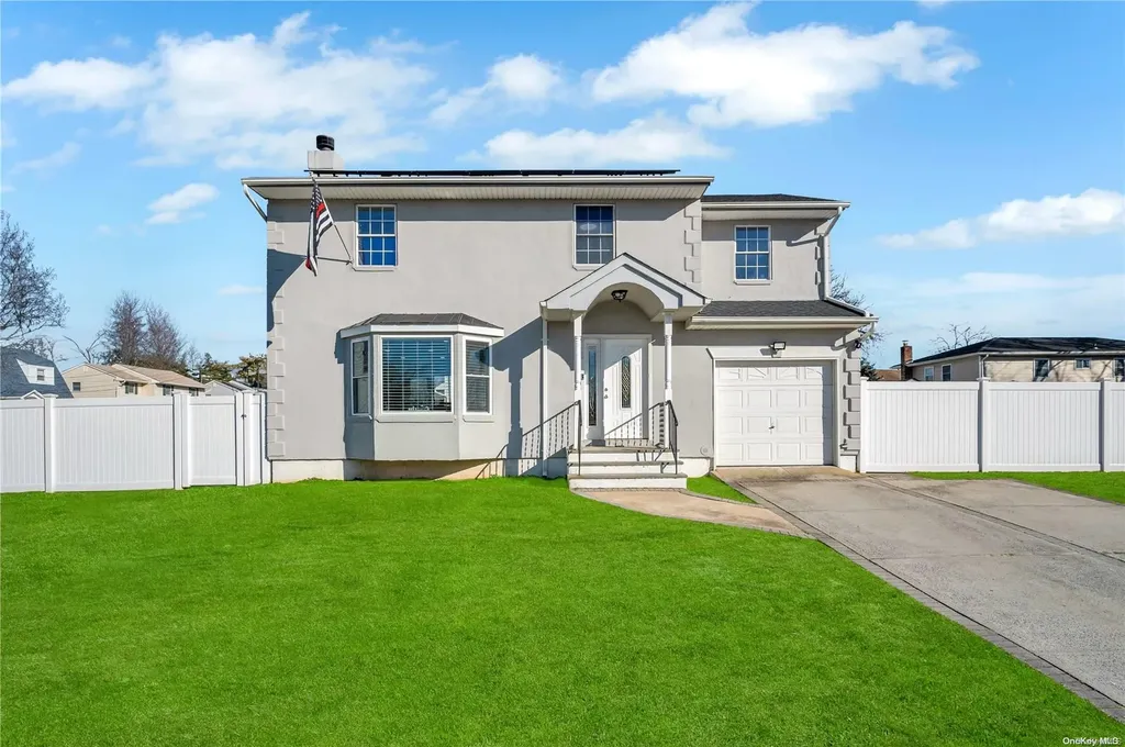 80 Dover Street Massapequa NY 11758