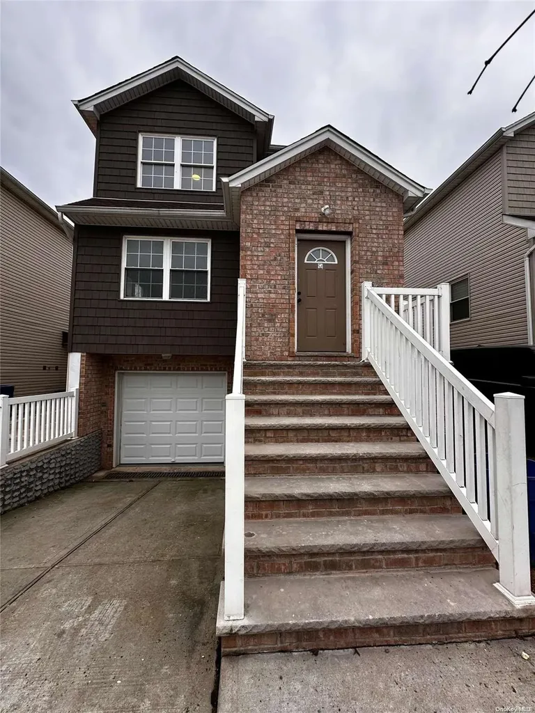 54 Riverside Lane Staten Island NY 10302