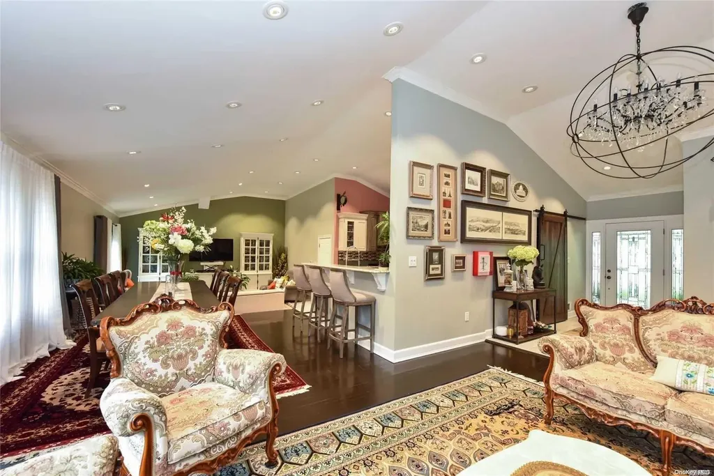 37 Harvard Drive Woodbury NY 11797