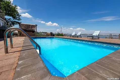 720-b Clarence Avenue Bronx NY 10465