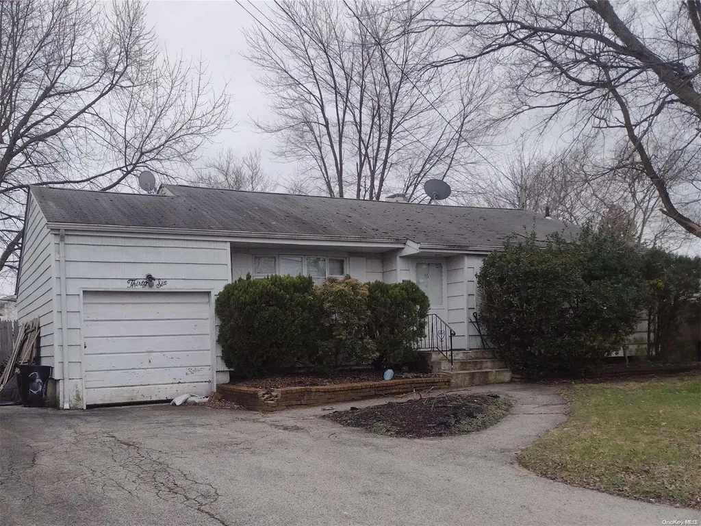 36 Thrush Drive Brentwood NY 11717