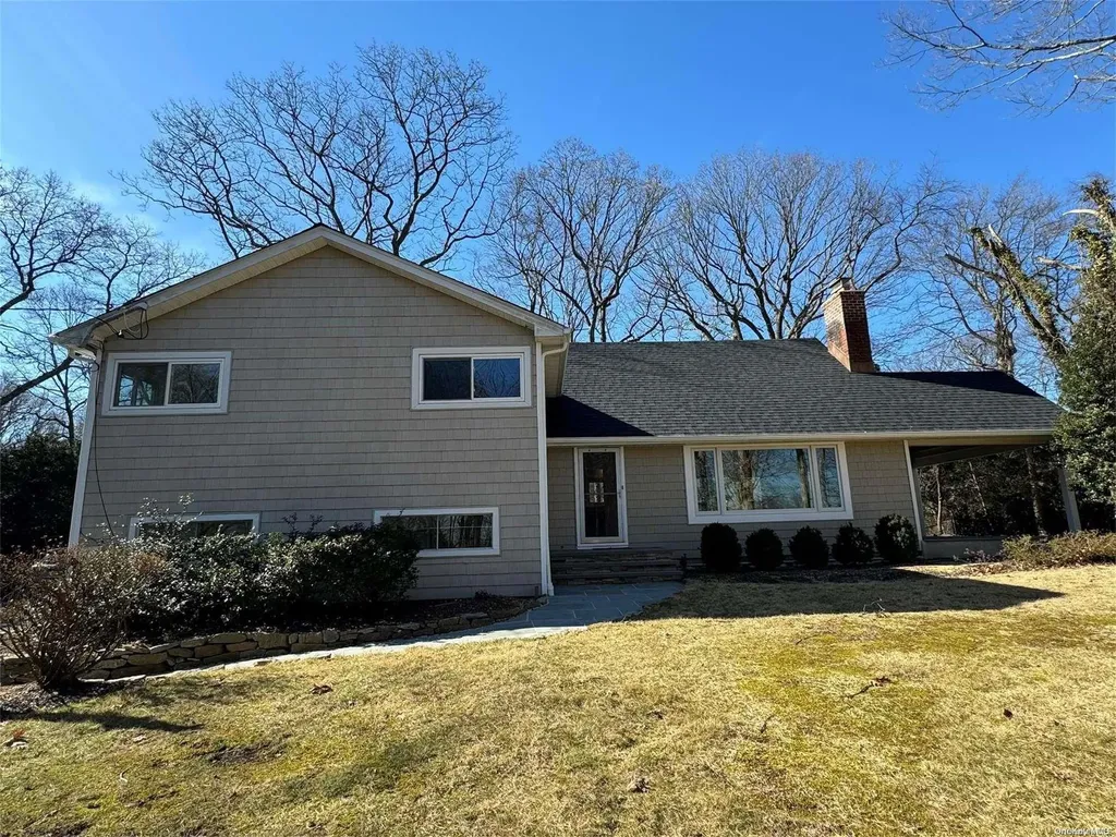 10 Ridge Drive Melville NY 11747