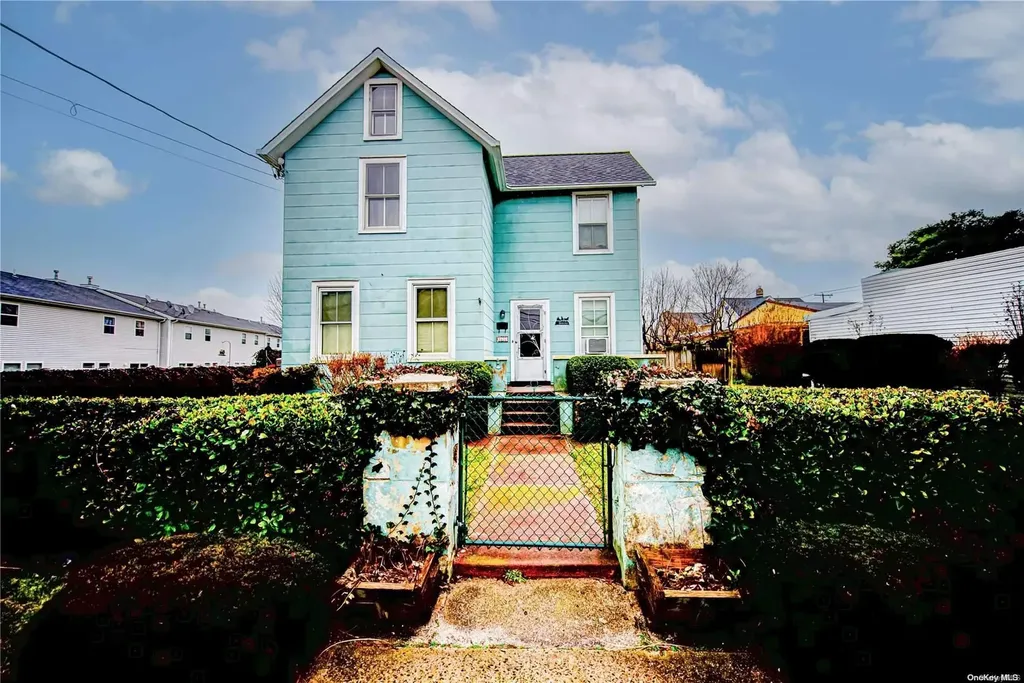 1596 Union Boulevard Bay Shore NY 11706