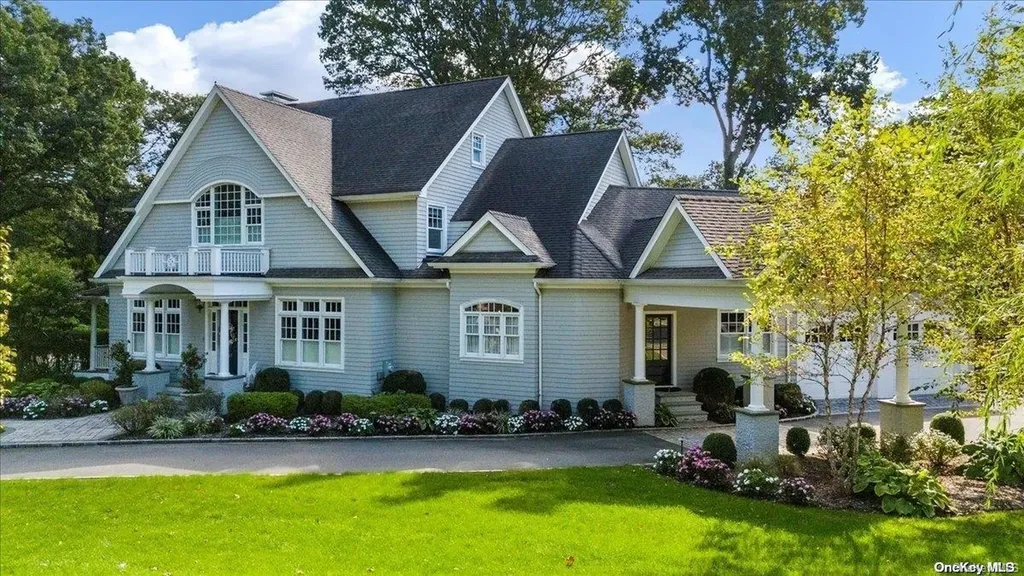 42 Golf Lane Huntington NY 11743