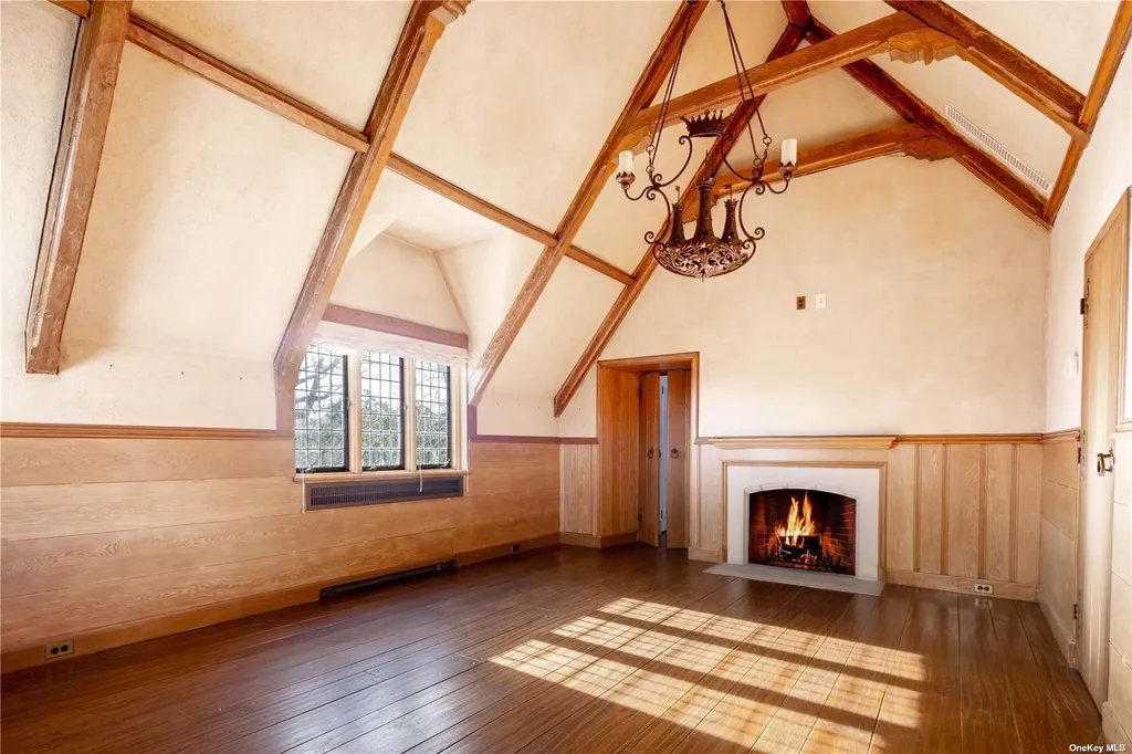 16 Tuthill Lane Remsenburg NY 11960