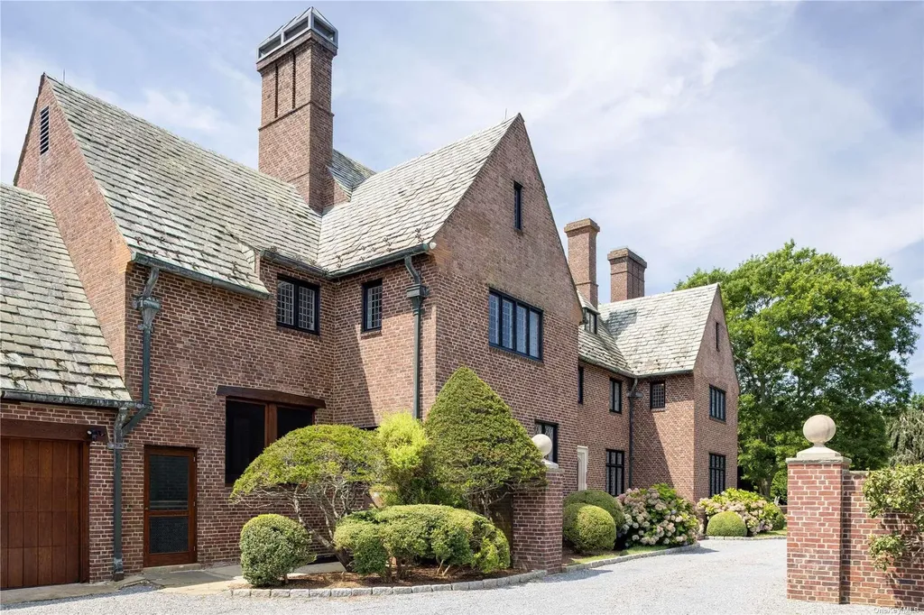 16 Tuthill Lane Remsenburg NY 11960