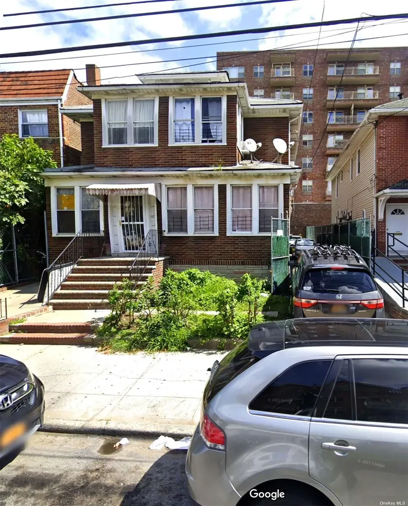 40-33 74th Street Jackson Heights NY 11372
