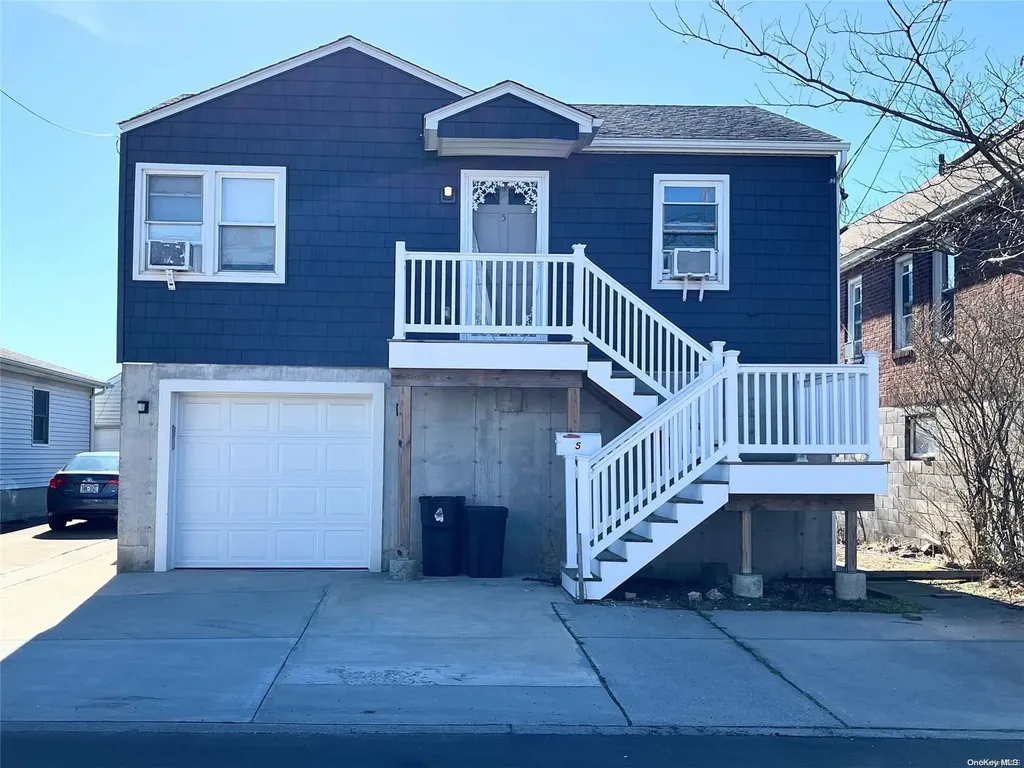 5 Bayview Avenue Lawrence NY 11559