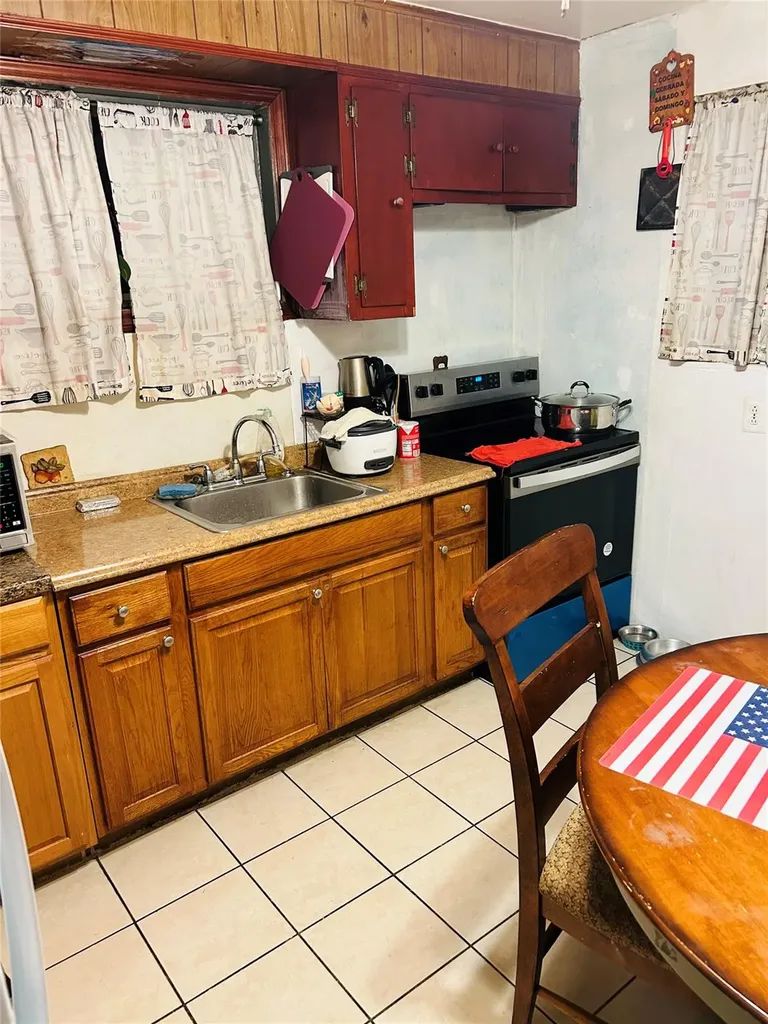 19 Joseph Street Bay Shore NY 11706