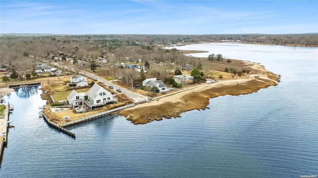 209 Sylvan Avenue Riverhead NY 11901