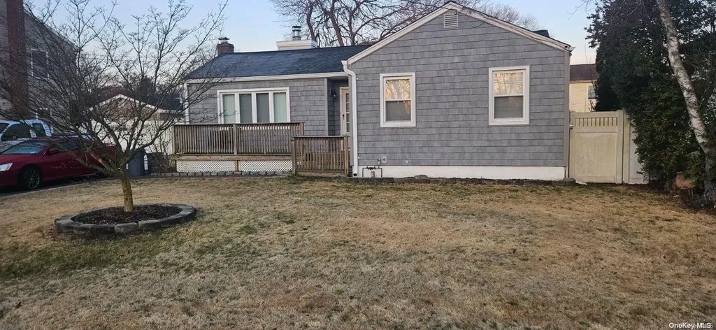 26 Minerva Lane Centereach NY 11720