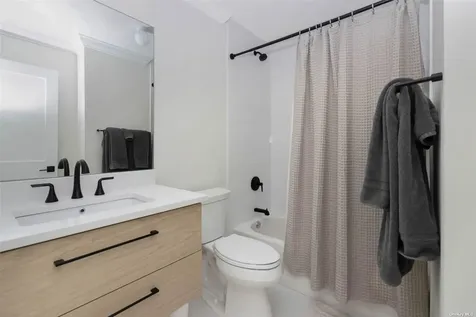 950 Tasker Lane Greenport NY 11944