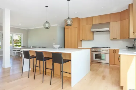950 Tasker Lane Greenport NY 11944