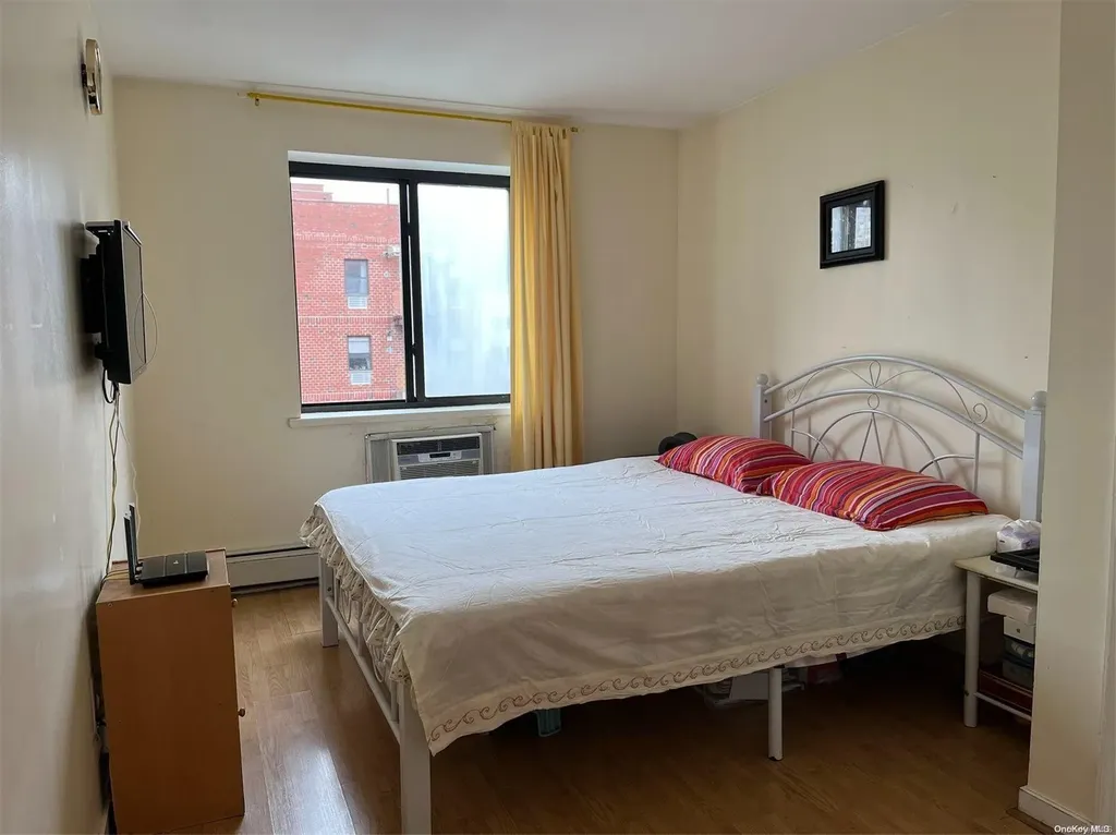 132-59 41st Road Flushing NY 11355