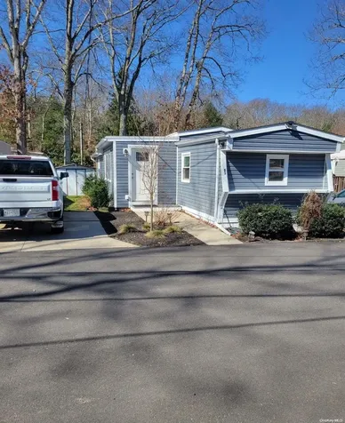 658 - B3 Sound Avenue Calverton NY 11933